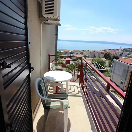 Fuer Zwei Erwachsene Und Zwei Apartment Novi Vinodolski